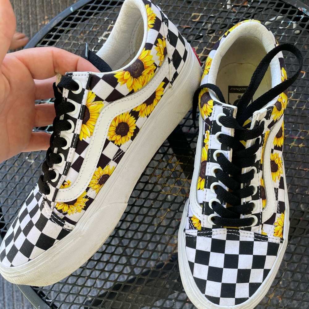 VANS - Custom Platform Classic - Sunflower - Size 8- Womens